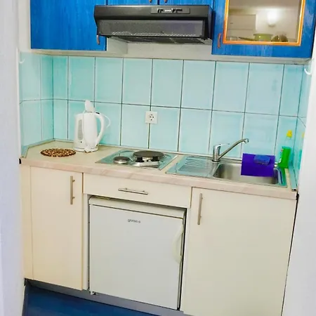 Plava דירה נאום